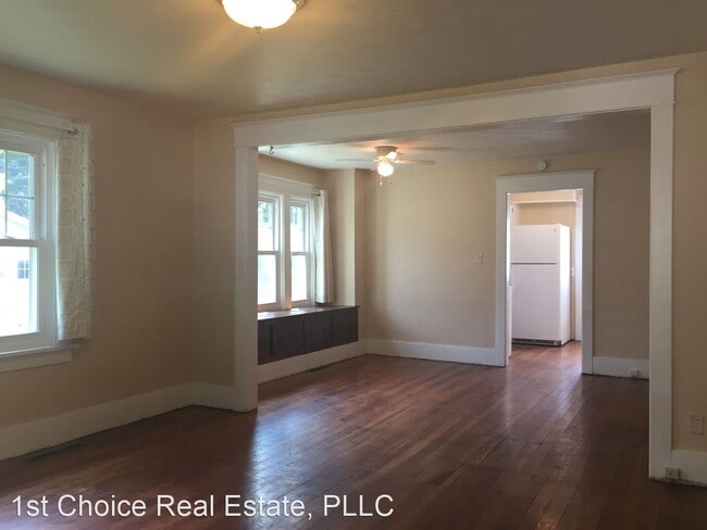 Building Photo - 2 br, 1 bath House - 702 E. Cavanaugh