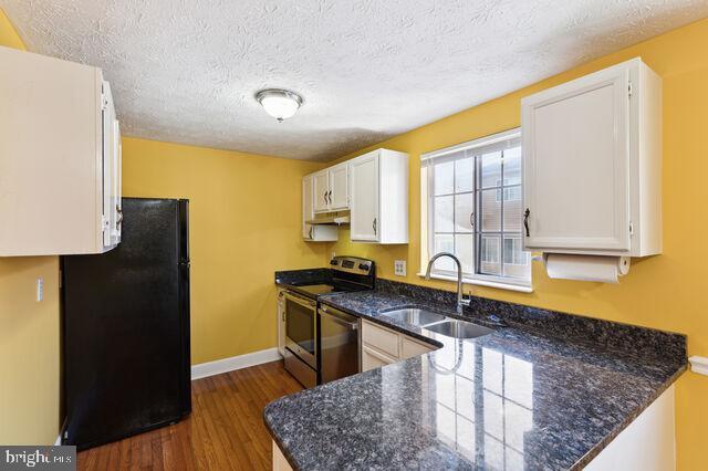 Building Photo - 3611 Castle Terrace