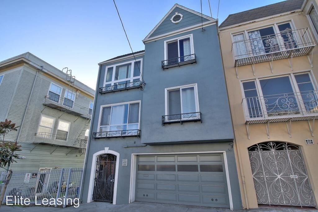 Primary Photo - 2 br, 1 bath Apartment - 875 36th Avenue
