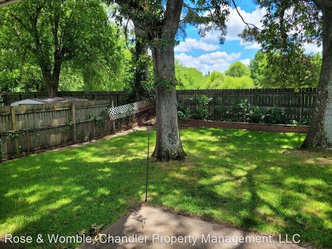 Building Photo - 4 br, 2 bath House - 429 Woodview Avenue