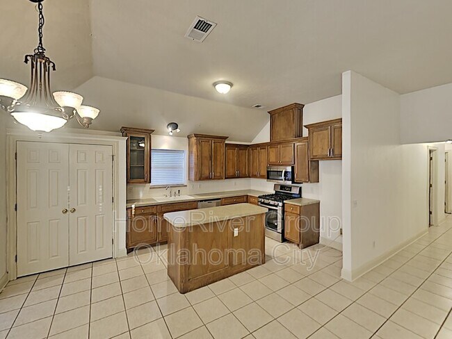 Foto del edificio - 1729 Fawn Valley Ln