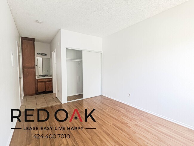 Foto del edificio - 15500 Foothill Blvd