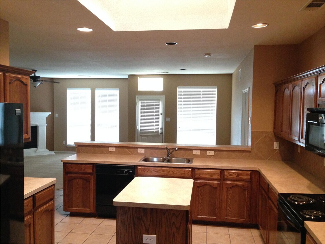 Primary Photo - 1113 Hearthstone Dr