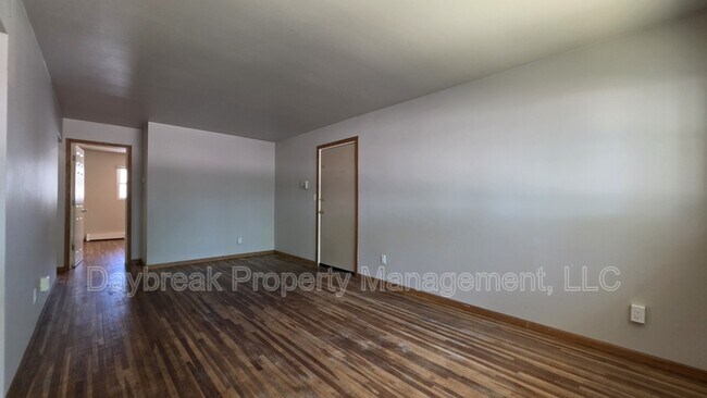 Foto del edificio - 2814 8th St N