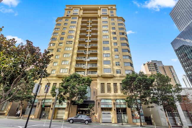 Building Photo - 246 2nd St