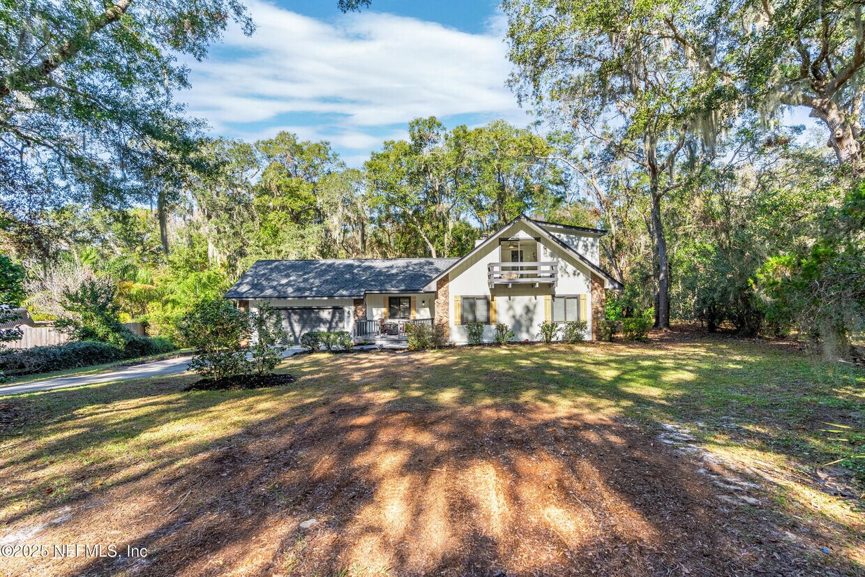Primary Photo - 212 Raintree Trail