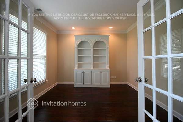 Building Photo - 152 Twickenham Trce