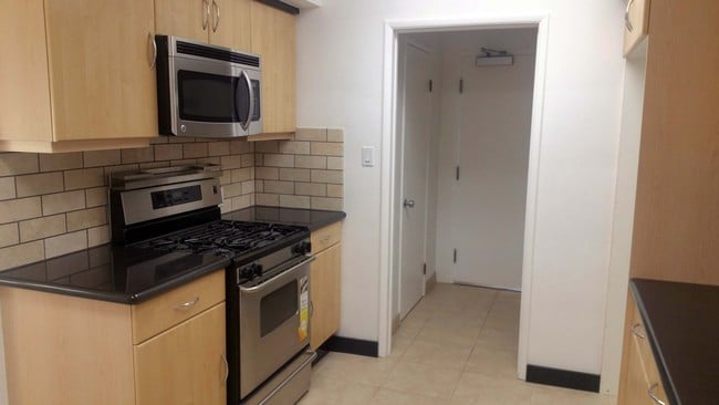 Foto del edificio - 5419 Willowcrest Ave