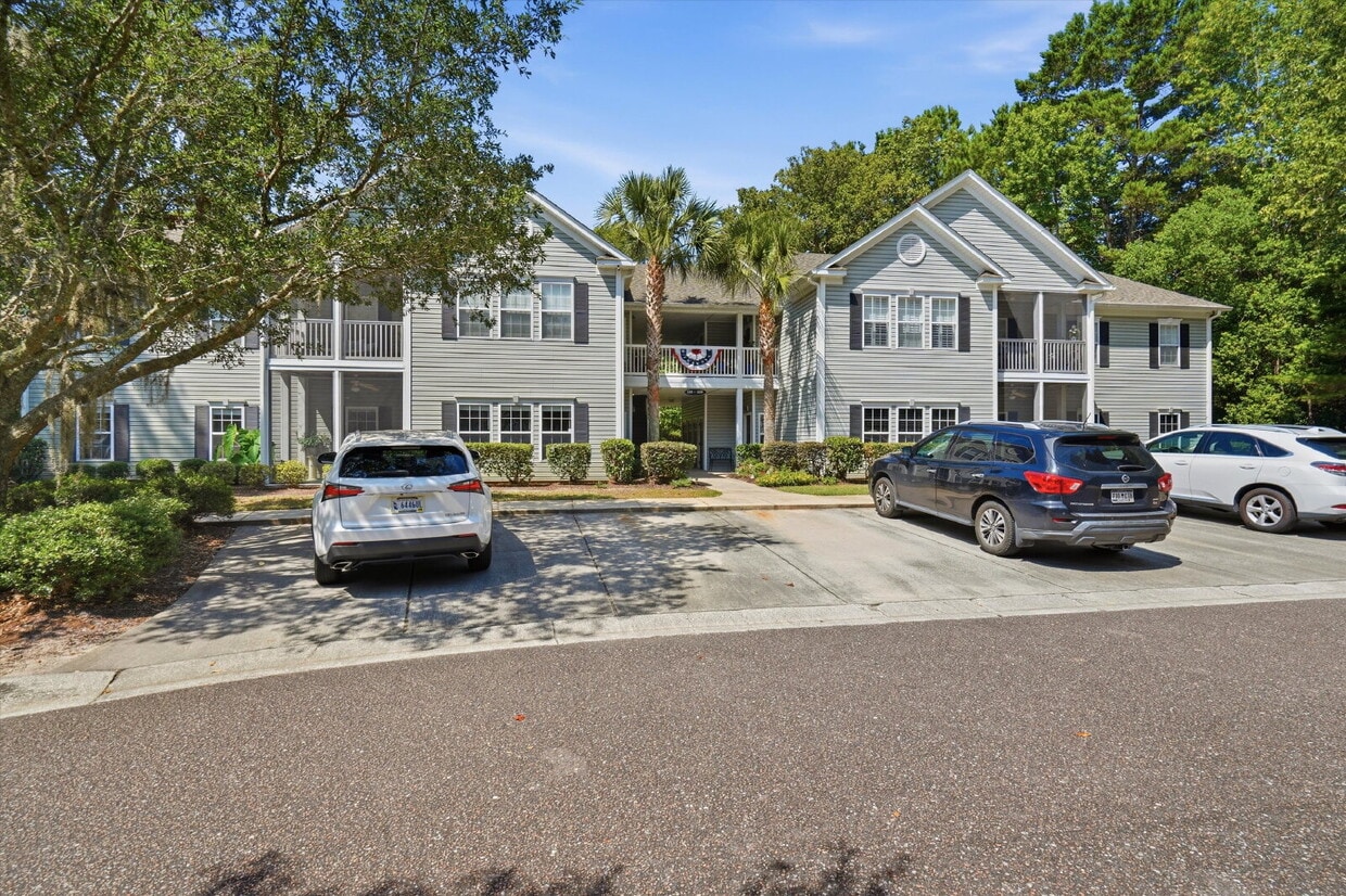 "Charming Fully Furnished 2-Bed Condo with & Granite Countertops in Charleston – 1320 Sq Ft of Co... - "Charming Fully Furnished 2-Bed Condo with & Granite Countertops in Charleston – 1320 Sq Ft of Co...