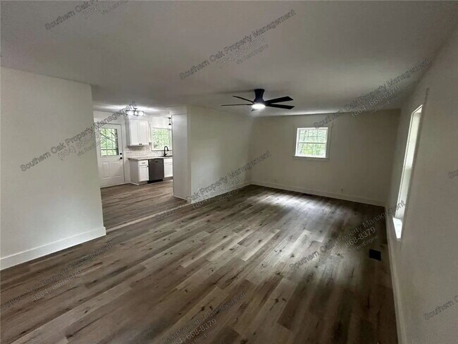 Foto del edificio - 107 Ledbetter Ln