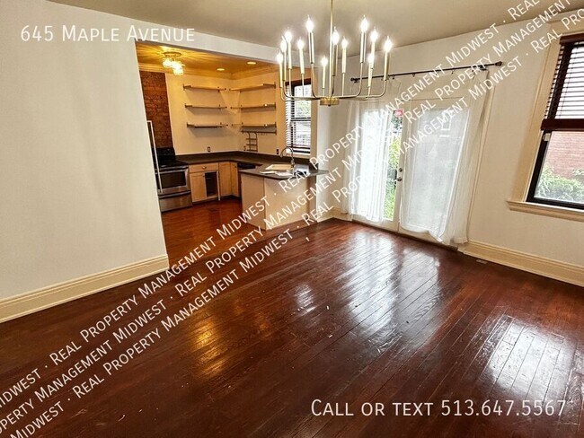 Building Photo - 645 Maple Ave