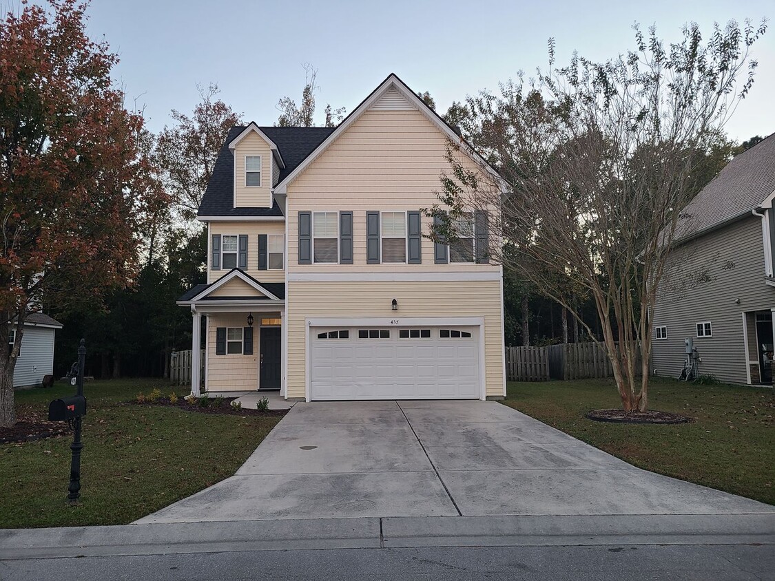 Foto principal - 3 bedroom/2.5 bath home - Sneads Ferry - T...