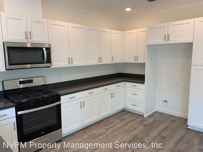 Building Photo - 3 br, 2.5 bath House - 873 Bertino Place