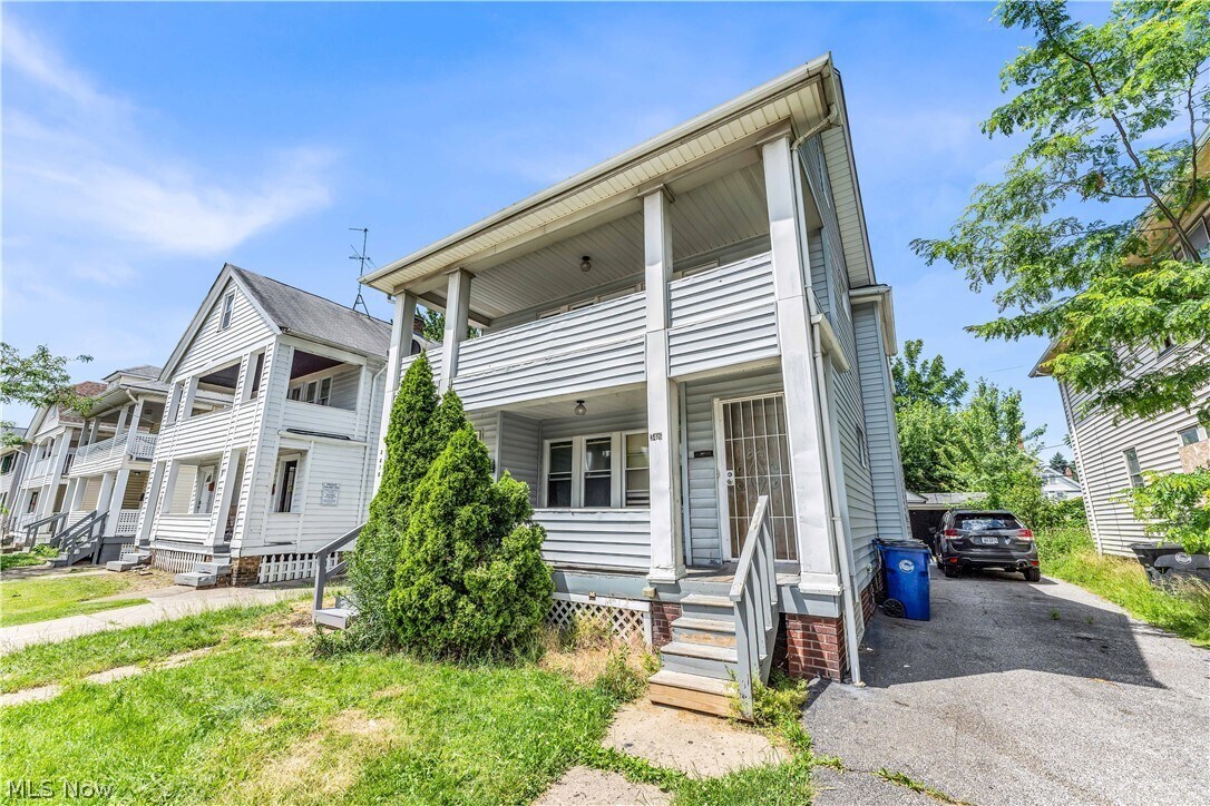Primary Photo - 3418 W 117th St