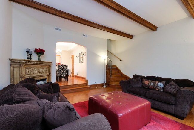 Foto del edificio - 321 Ingraham St NW