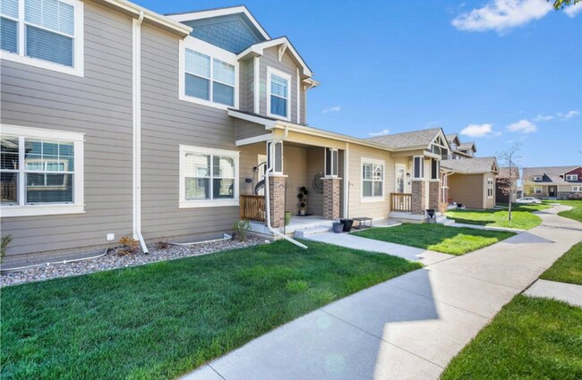 Building Photo - 1410 SW Pleasant Ln