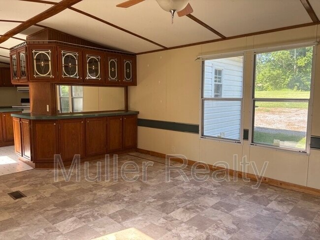 Building Photo - 2241 Woodby Rd