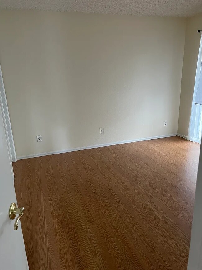 Building Photo - 6881 Xavier Cir