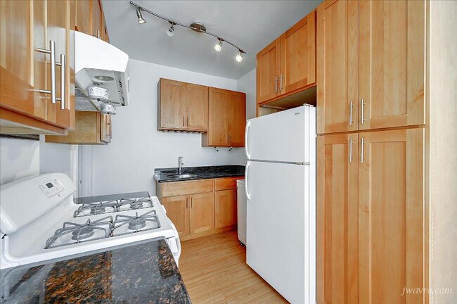 Foto del edificio - 1901 Turk St