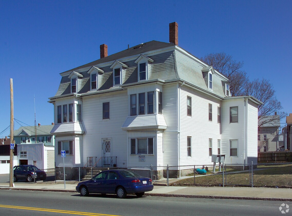 Foto principal - 1852 S Main St