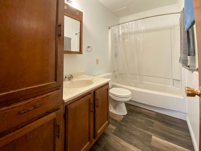 Building Photo - 1214 Vattier Street