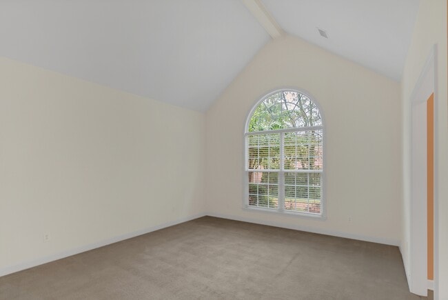 Building Photo - 7018 Sunrise Cir