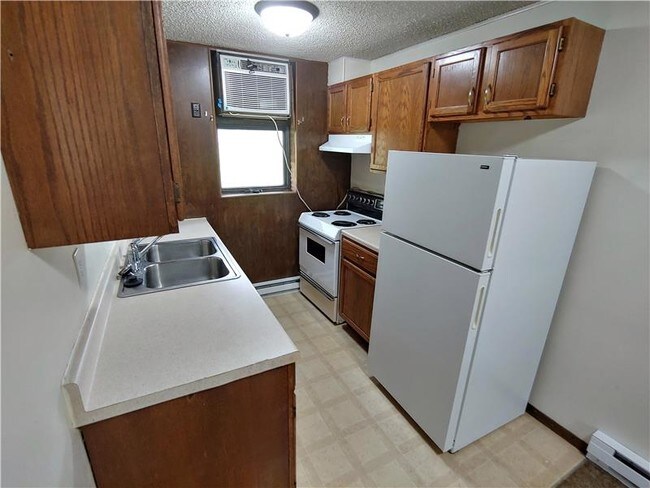 Building Photo - 1009 Thorndale Ave