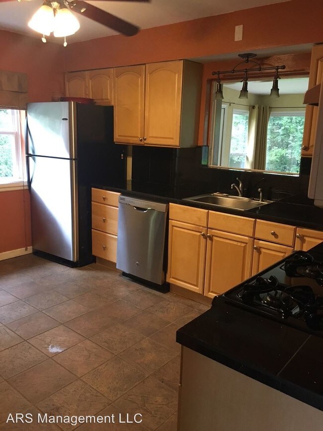 Foto del edificio - 2 br, 1 bath House - 87 Chafford Woods Drive