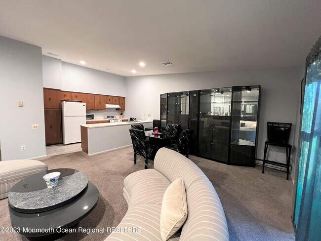 Building Photo - 278 Crosse Dr