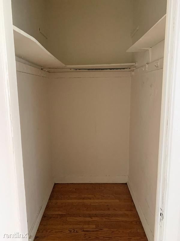 Building Photo - 2 br, 1 bath Apartment - 1735 E 75th St