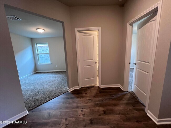 Foto del edificio - 111 Still Lk Dr