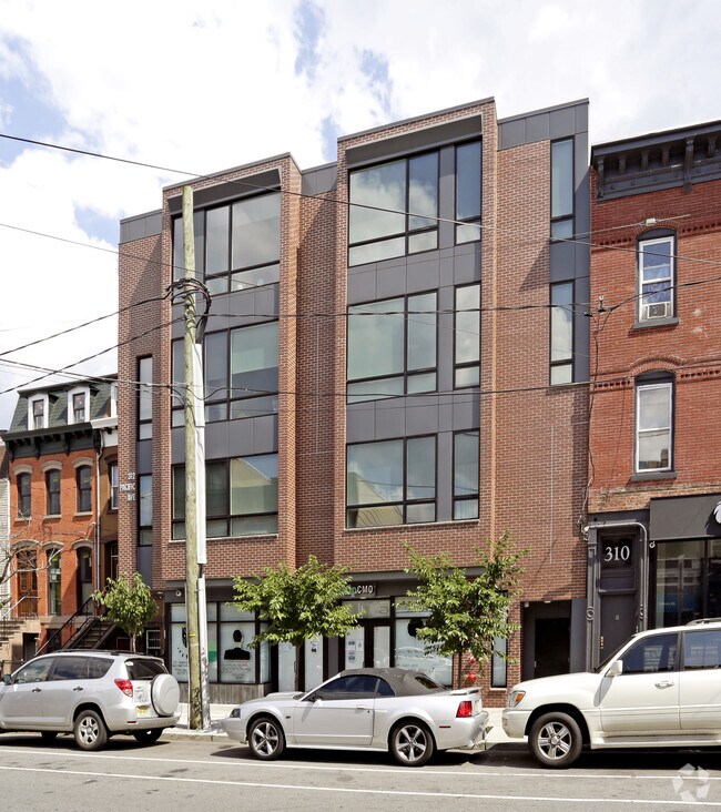 Building Photo - 312 Pacific Ave