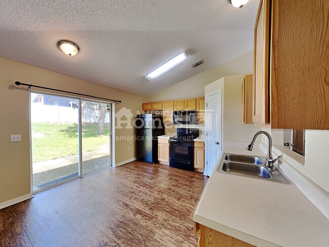 Building Photo - 2768 Whispering Trails Drive