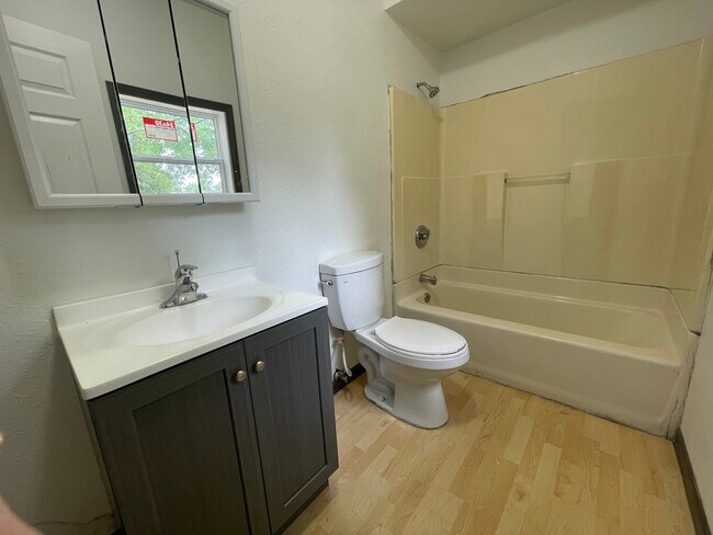 Foto del edificio - 526 4th St SW
