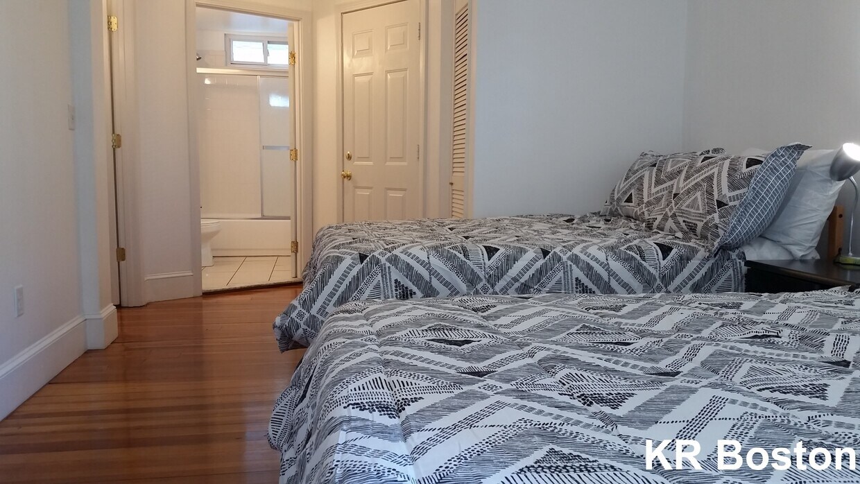 27 Brackett St Unit 1, Boston, MA 02135 27 Brackett St Boston, MA