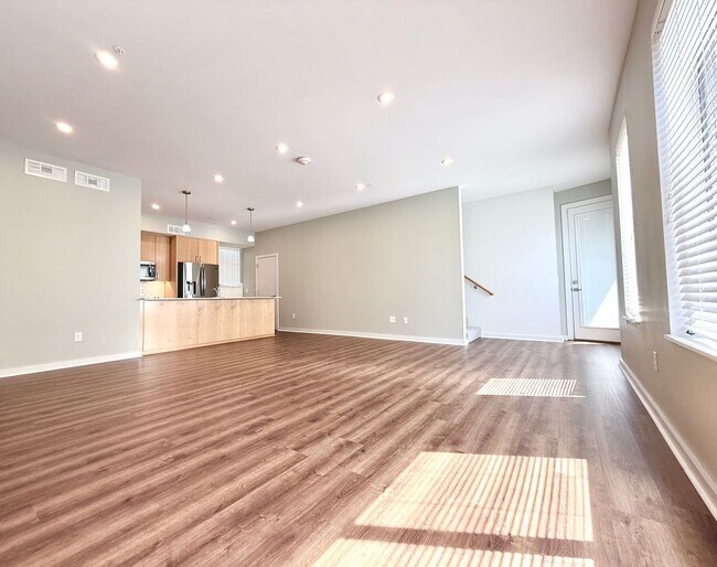 Building Photo - Large, Two-Story Condo in Downtown OKC, Civc Centre Flats!!