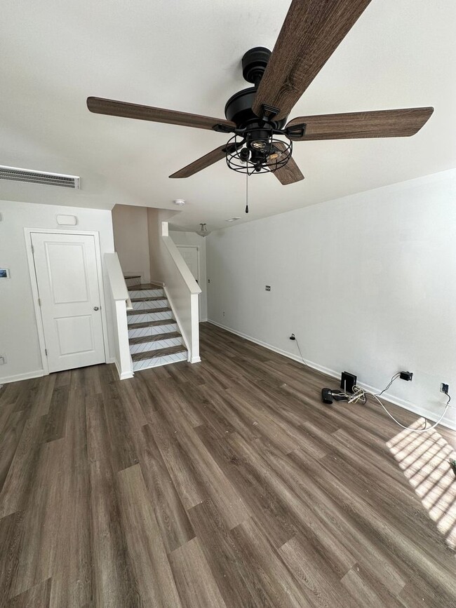 Foto del edificio - 3 Bedroom Single Family Home in Charlotte