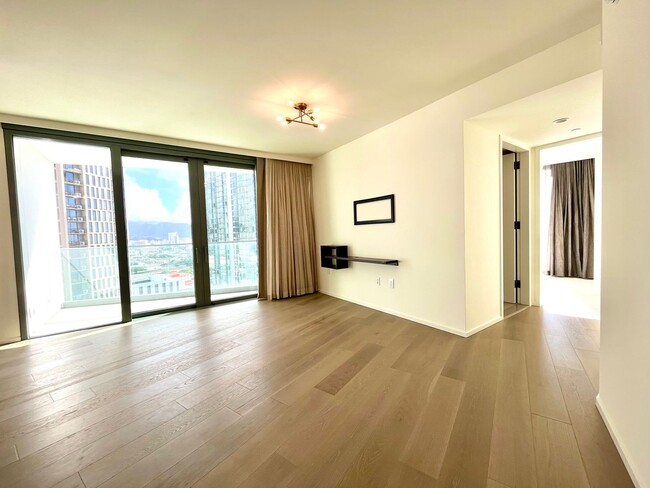 Building Photo - Koula: New 2 Bed, 2 Bath Condo with 1 Park...