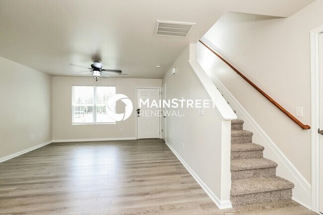 Building Photo - 3 Bedroom Pet-Friendly Home in RURAL HALL, NC with Main Street Renewal