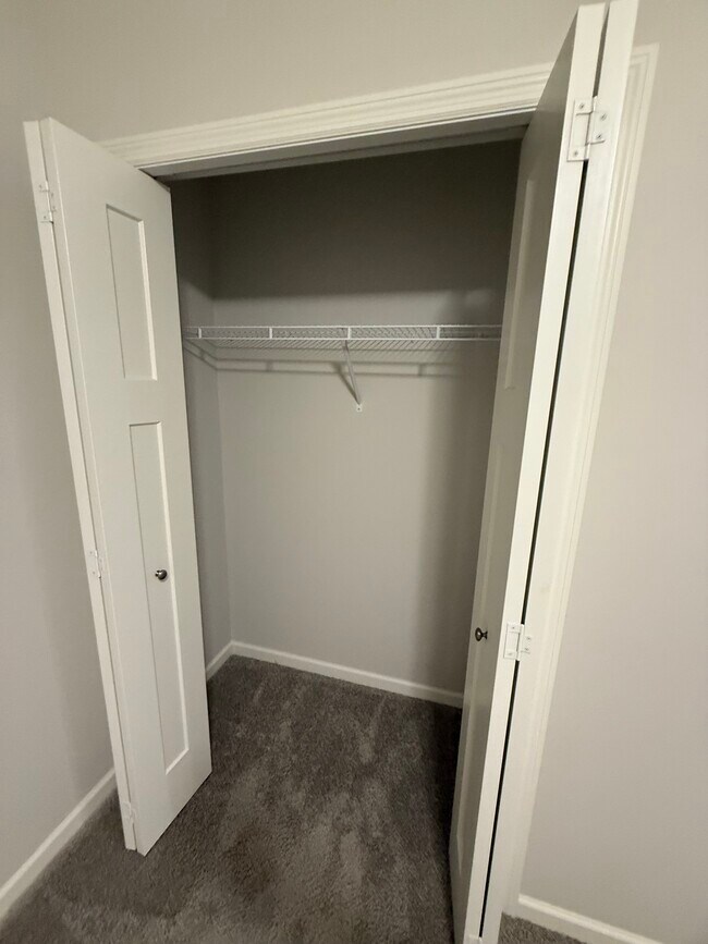 Foto del edificio - 2862 Lexington Pl N