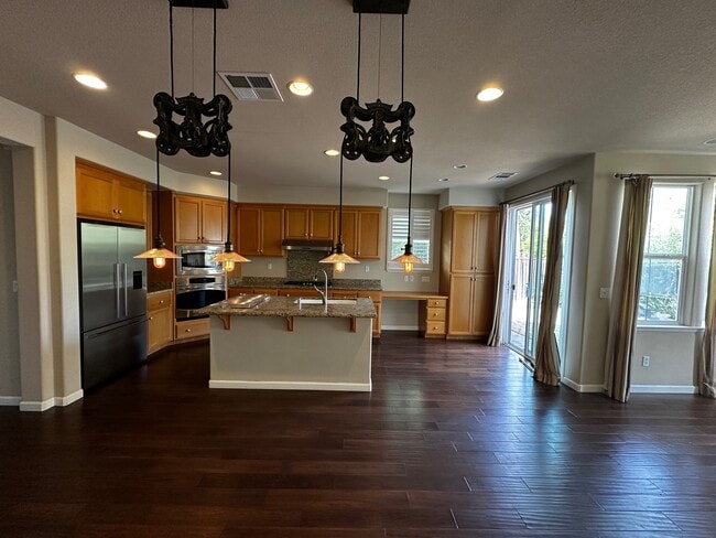 Building Photo - 133 Paddington Ct