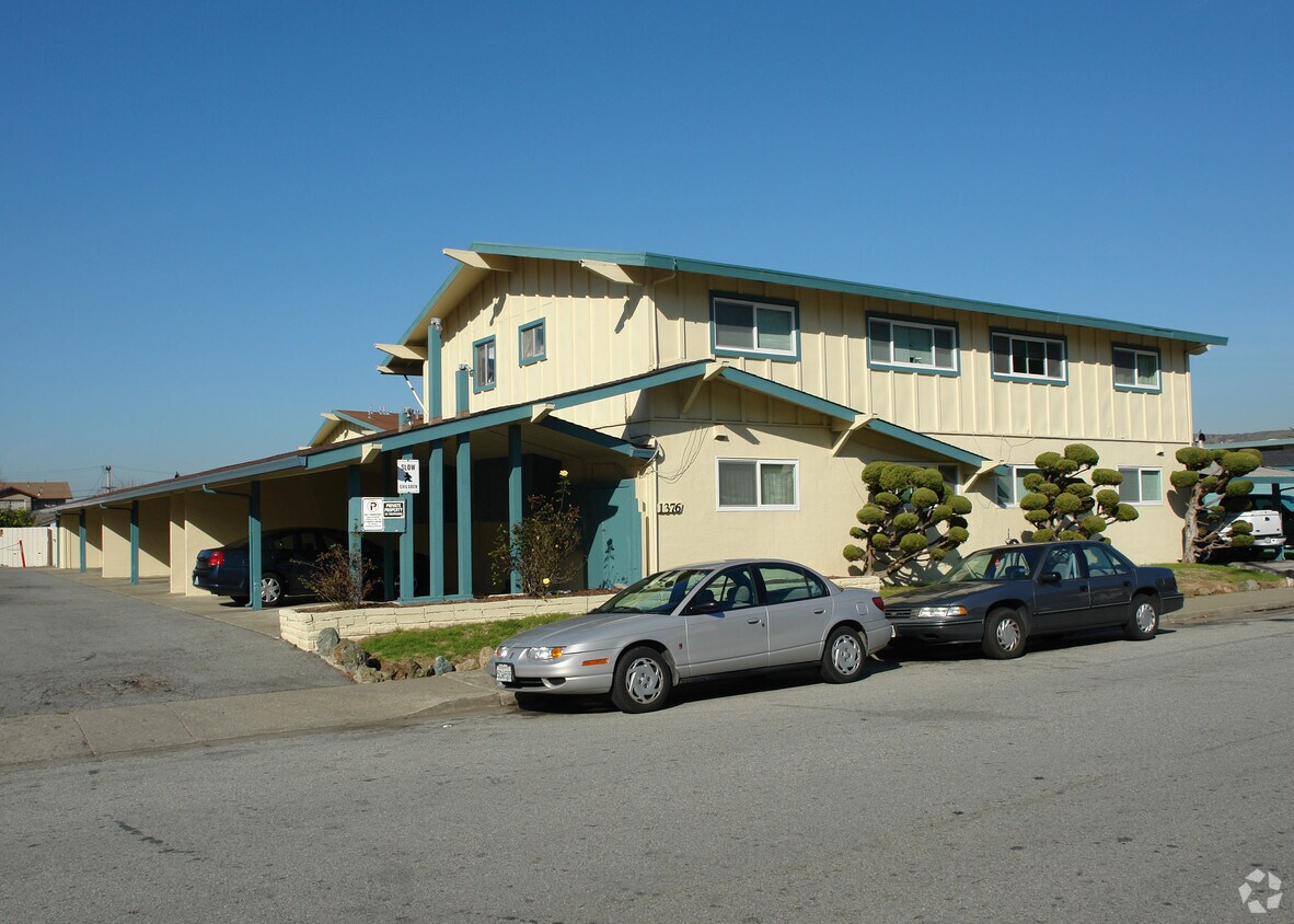 Foto del edificio - 1376 Adobe Dr