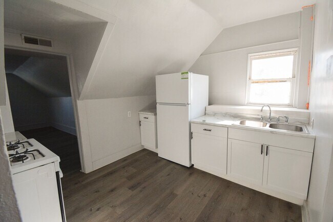 Foto del edificio - 403 4th Ave NW