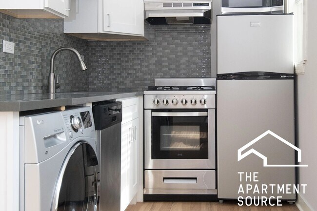 Foto del edificio - 511 W Belmont Ave