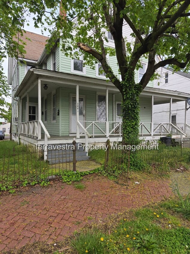 284 Grant St Unit B, Salem, NJ 08079 Room for Rent in Salem, NJ