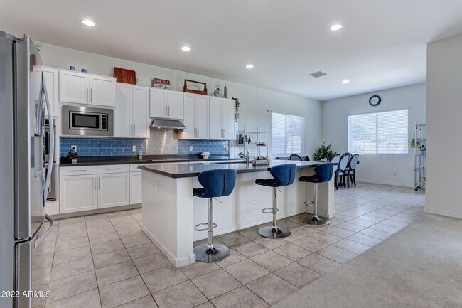 Foto del edificio - 22533 N 93rd Dr