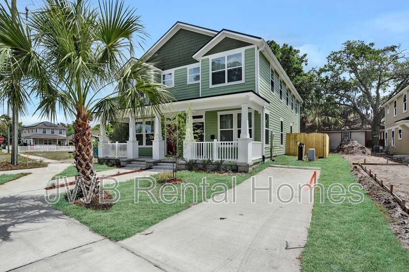 Primary Photo - 961 Palmetto St