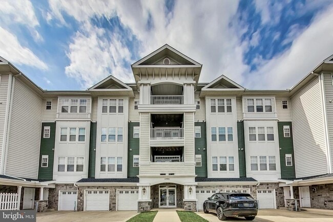 Foto del edificio - 13901 Belle Chasse Blvd