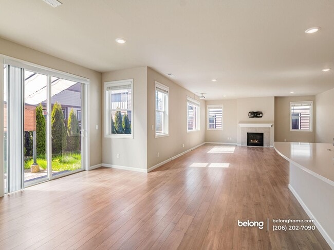 Foto del edificio - 33149 Glacier Ave SE