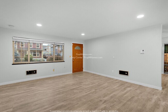 Foto del edificio - Prime Mt. Scott Living Near Mt. Scott Park...